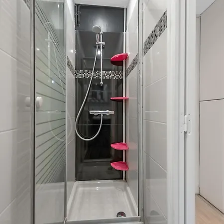 100m De La & Casino ヴィレ・シュル・メール